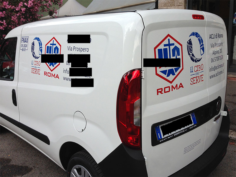 REALIZZAZIONE ADESIVO PRESPAZIATO PER MACCHINA E MOTO ROMA EUR